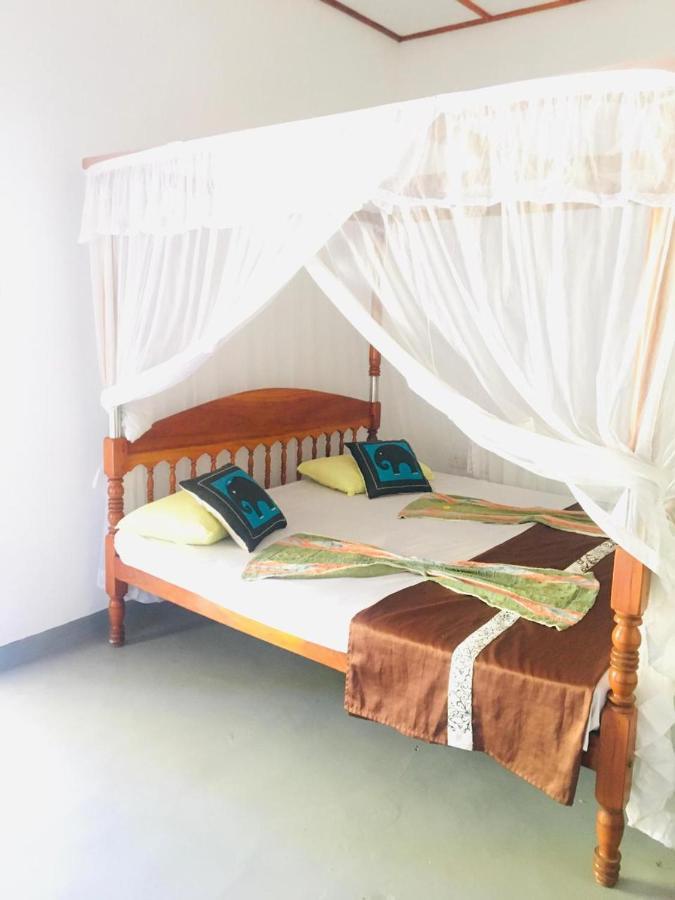 Sunrise Guest House & Restaurant Tangalle Eksteriør bilde